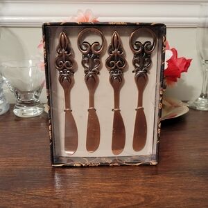 Ornate Bronze Cheese Spreaders Set